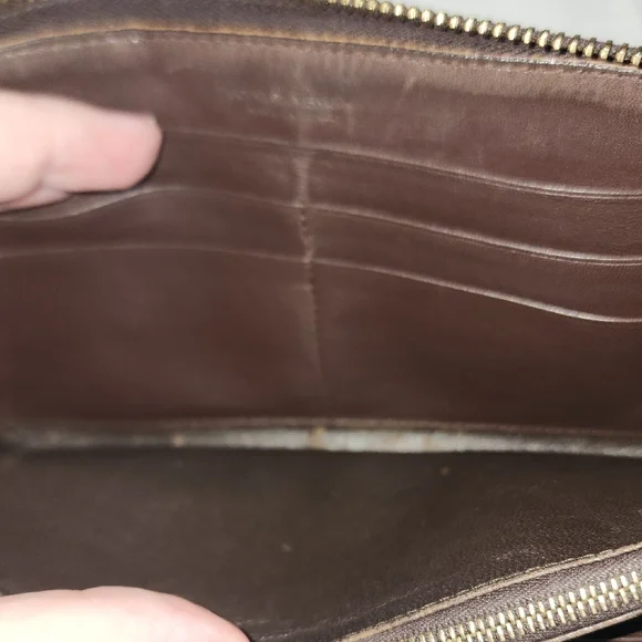 Authentic Bottega Venetta Intrecciato Woven Leather Wallet